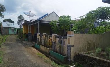 RUMAH JL JEND SIDOMULYO CURUP REJANG LEBONG BENGKULU