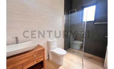 Moderna y confortable casa Colegio Alemán