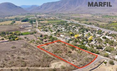 1 Hectárea de Terreno en RENTA / VENTA Colima sobre Carretera / Autopista