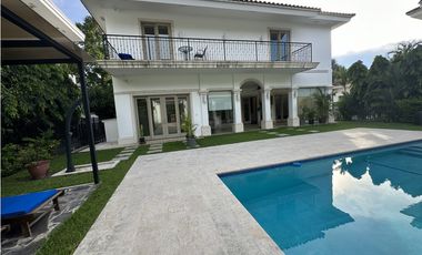 Fairway Estates, Santa María