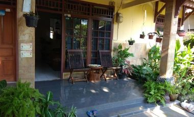 Cozy House in Kekalik Mataram