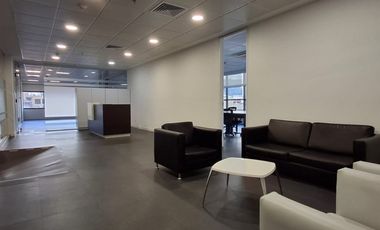 oficina en arriendo en chico norte. Cod A1038893