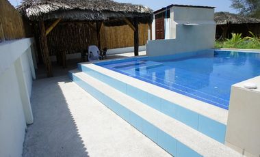 Se Alquila Casa Cerca del Mar y Frente al Mar en Olón