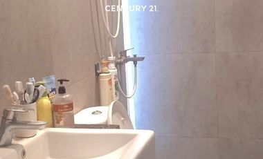 Rumah 3 Lantai Semi Furnish Di Wisteria Cakung Jakarta Timur