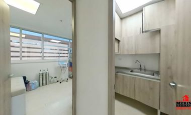 oficina en arriendo en sabaneta. Cod A6026