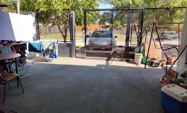 VENTA DE CASA 3 AMBIENTES - MÁS 2 DEPARTAMENTOS MONO AMBIENTE Y UN GALPÓN - MONTE GRANDE