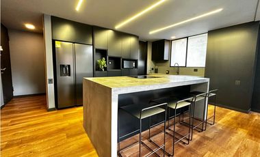 Apartamento Amoblado Cerca Al Centro Comercial El Tesoro