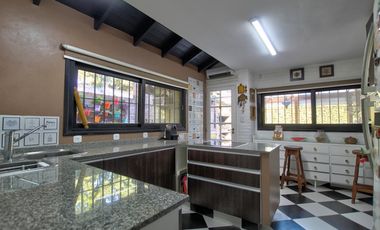 El Lazo y Julian Navarro - Tour 360° - Casa 4dor - Venta - San Isidro