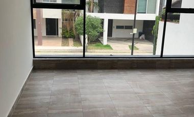 CASA EN RENTA EN LOMAS DE ANGELOPOLIS PUEBLA