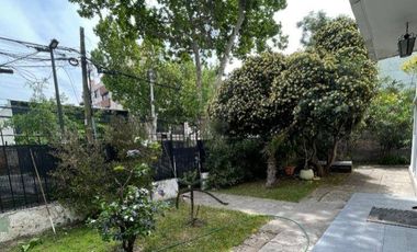 Arriendo 5D4B casa Esquina en Providencia