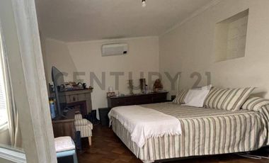 Arriendo 5D4B casa Esquina en Providencia