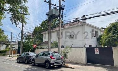 Arriendo 5D4B casa Esquina en Providencia