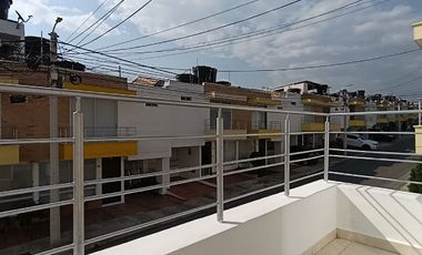 casa en arriendo en lomitas del trapiche. Cod A27463