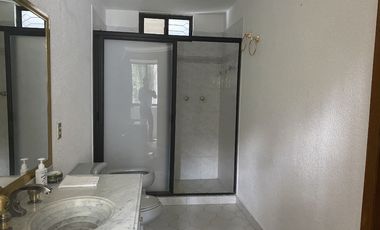 Lomas de la selva a una cuadra del hospital parres