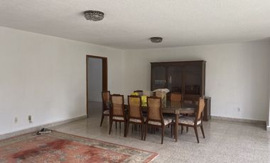 Lomas de la selva a una cuadra del hospital parres