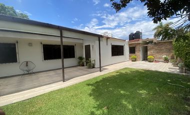 Lomas de la selva a una cuadra del hospital parres