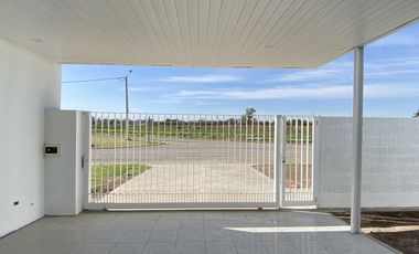 Casa 3 Dormitorios con Eco Pueblo Alvear