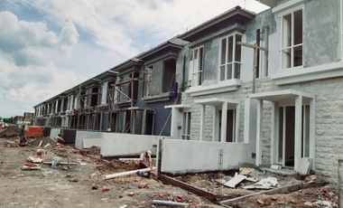 RUMAH TAMAN PONDOK JATI WARU BOULEVARD 2 LANTAI MEWAH MURAH