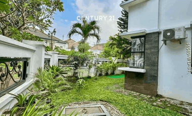 Dijual Rumah Posisi Hook  Depan Taman Di Sektor 9 Bintaro