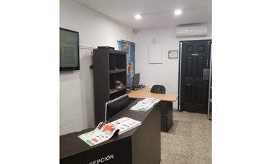 VENTA DE CASA/ OFICINA/ LOCAL /CENTRICO