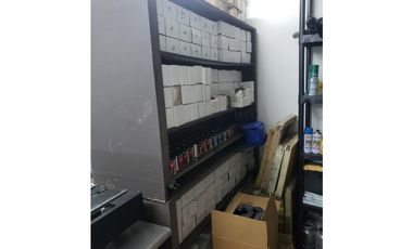 VENTA DE CASA/ OFICINA/ LOCAL /CENTRICO