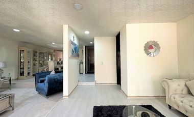 Casa en Valle Dorado (Ideal para remodelar)