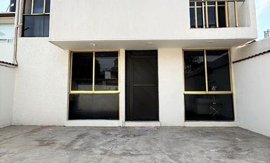 Casa en Valle Dorado (Ideal para remodelar)