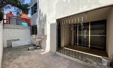 Casa en Valle Dorado (Ideal para remodelar)