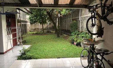 Rumah Lama Terawat Apik Tanah Luas Sayap Jalan Pesantren Cibabat Cimahi Utara