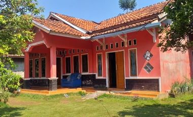 Dijual 2 Unit rumah luas tanah 500 m2 di pedesaan Purwakarta