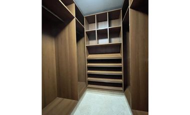 Alquiler de hermoso apartamento en el PH The Point, Paitilla