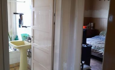 VENDO CASA CON TERRENO Y GALPON EN QUEQUEN