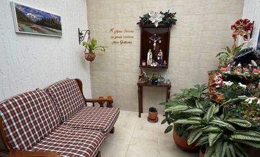 VENTA CASA ANILLO VIAL FLORIDABLANCA 135.65 M. Cod V12285