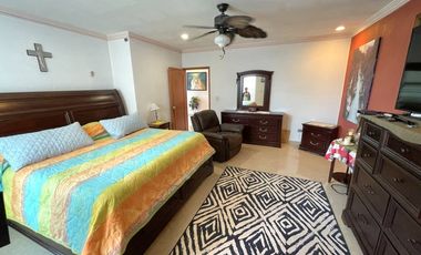 NORTE EN MISION DEL CAMPANARIO AMPLIA CON EXCELENTES ESPACIOS