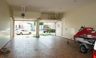 BOCA DEL RÍO COSTA DE ORO VENDO AMPLIA RESIDENCIA ALBERCA