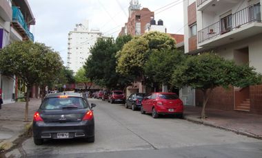 MUY LINDO DEPARTAMENTO EN VILLA CARLOS PAZ, 2 DORM, PILETA, ASADORES, COMPLEJO PROA. Temp 2020