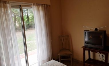 MUY LINDO DEPARTAMENTO EN VILLA CARLOS PAZ, 2 DORM, PILETA, ASADORES, COMPLEJO PROA. Temp 2020