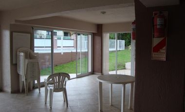 MUY LINDO DEPARTAMENTO EN VILLA CARLOS PAZ, 2 DORM, PILETA, ASADORES, COMPLEJO PROA. Temp 2020