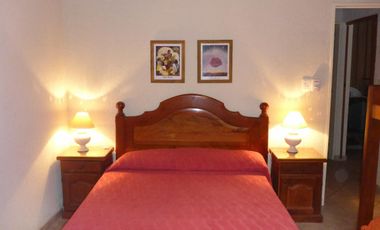 MUY LINDO DEPARTAMENTO EN VILLA CARLOS PAZ, 2 DORM, PILETA, ASADORES, COMPLEJO PROA. Temp 2020