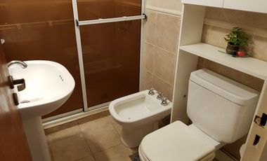 MUY LINDO DEPARTAMENTO EN VILLA CARLOS PAZ, 2 DORM, PILETA, ASADORES, COMPLEJO PROA. Temp 2020