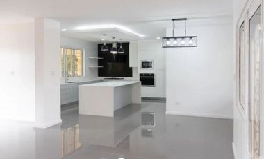SE VENDE HERMOSA CASA EN VILLA LUCRE- ALTOS DE SAN RAFAEL  REMODELADA