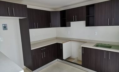 EXCELENTE CASA EN ARBOLEDAS DE SANTA MATILDE