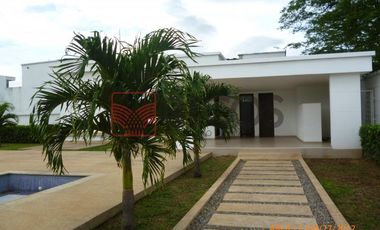 lote en venta en royal club. Cod V10554