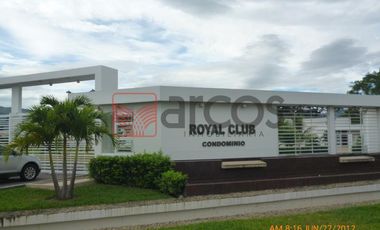 lote en venta en royal club. Cod V10554