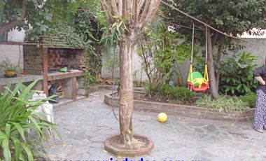 V627 Martin Coronado Venta Casa + locales A una cuadra Estacion