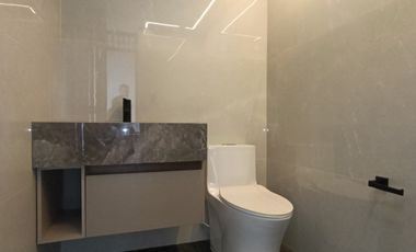 casa en venta en via bocono. Cod V31984