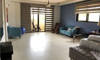 GRAN OPORTUNIDAD PENTHOUSE EMBASSY GARDENS 450M2