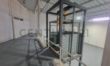 Se arrienda excelente Galpón, sector Comercial - industrial