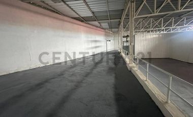 Se arrienda excelente Galpón, sector Comercial - industrial