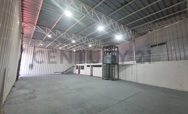Se arrienda excelente Galpón, sector Comercial - industrial